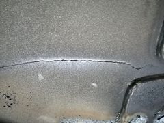 Visual inspection of the cracked internal plate